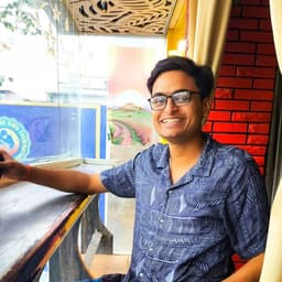 Bad photo of Ashish Khare